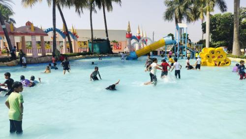 WhatsApp Image 2024-12-08 at 9.56.26 PM