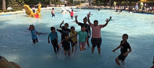 WhatsApp Image 2024-12-08 at 9.56.27 PM (1)