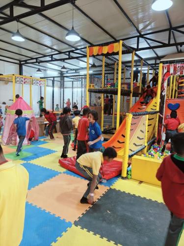 WhatsApp Image 2024-12-08 at 9.56.31 PM (2)